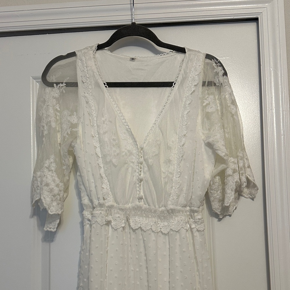 White Lace V-Neck Midi Dress with Puff Sleeves